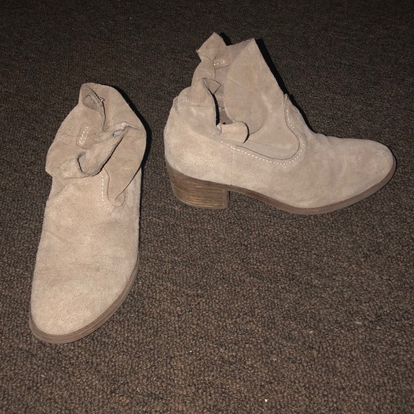 Carlos Santana Shoes - Ankle Booties